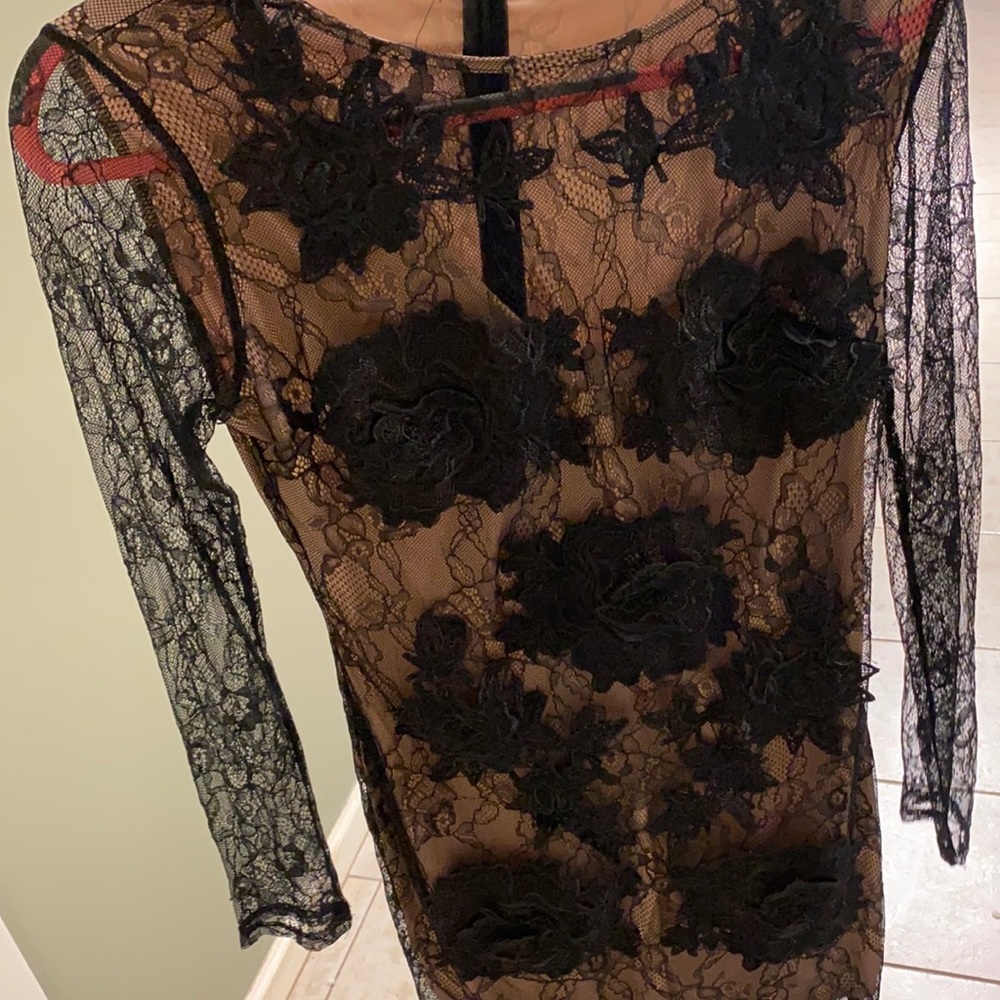 Black forever 21 lace long sleeve dress. Worn once